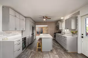 945 W Waterford Ave, Milwaukee, WI 53221 - Photo 5