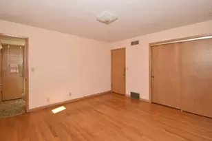 2710 S 72nd St, West Allis, WI 53219 - Photo 19