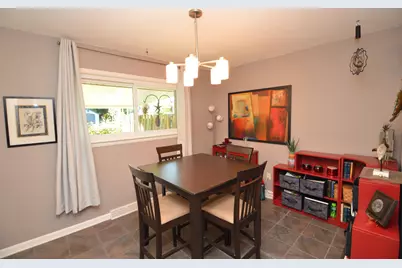 404  Willow Ln, South Milwaukee, WI 53172 - Photo 7