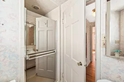 2361 N 82nd St, Wauwatosa, WI 53213 - Photo 27