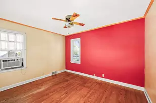 2361 N 82nd St, Wauwatosa, WI 53213 - Photo 17