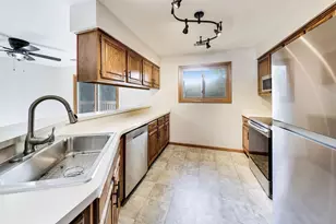 5600 Cambridge Ln, Racine, WI 53406 - Photo 11