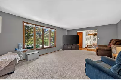 4004  Greenwood Ct, Sheboygan, WI 53081 - Photo 5