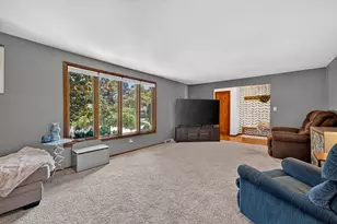 4004 Greenwood Ct, Sheboygan, WI 53081 - Photo 5
