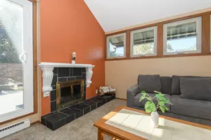 5196 Woodbridge Ln, Greenfield, WI 53221 - Photo 17