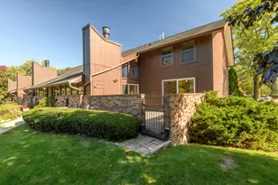5196 Woodbridge Ln, Greenfield, WI 53221 - Photo 27