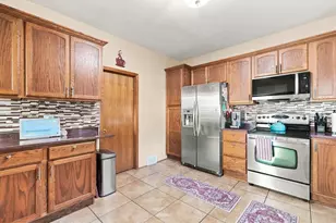 1632 N Main St, Racine, WI 53402 - Photo 15
