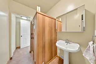 1632 N Main St, Racine, WI 53402 - Photo 41