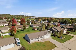 2020 Cedarwood Ave, Sparta, WI 54656 - Photo 3