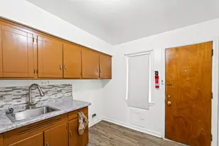 4180 N 19th Pl., Milwaukee, WI 53209 - Photo 9