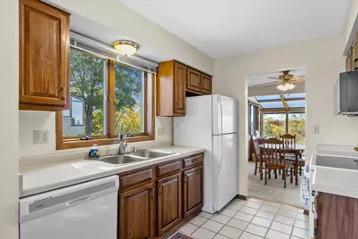 2954  Madison St, Waukesha, WI 53188 - Photo 11