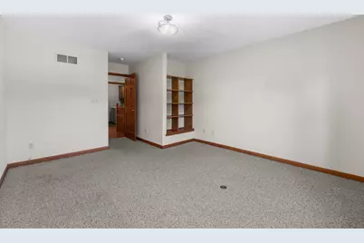 N161W18939  Oakland Dr, Jackson, WI 53037 - Photo 19