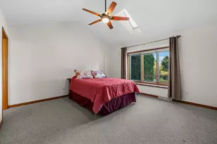 N161W18939 Oakland Dr, Jackson, WI 53037 - Photo 15
