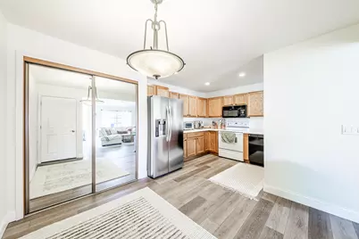 N25W24129  River Park Dr #7, Pewaukee, WI 53072 - Photo 27