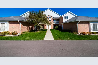N25W24129  River Park Dr #7, Pewaukee, WI 53072 - Photo 1