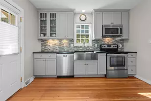 827 Shore Dr, Twin Lakes, WI 53181 - Photo 25
