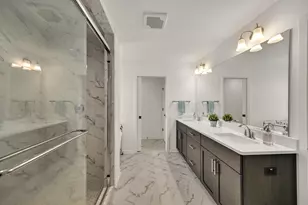 8460 S Nighthawk Trail, Oak Creek, WI 53154 - Photo 21