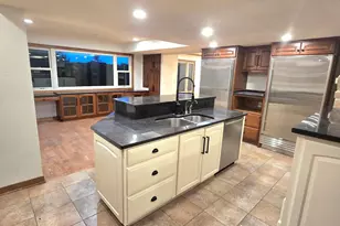 W344S3381 Moraine Hills Dr, Ottawa, WI 53118 - Photo 7