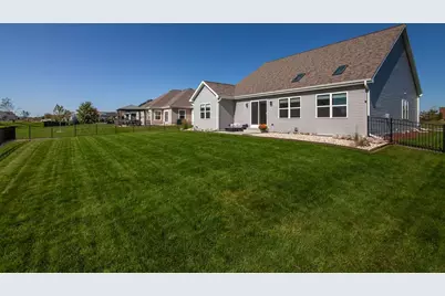 1451  Whalen Dr, Oconomowoc, WI 53066 - Photo 5