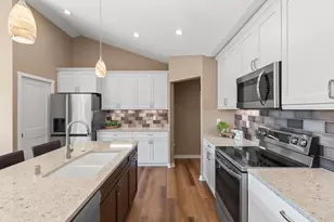1451 Whalen Dr, Oconomowoc, WI 53066 - Photo 19
