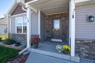 1451  Whalen Dr, Oconomowoc, WI 53066 - Photo 3