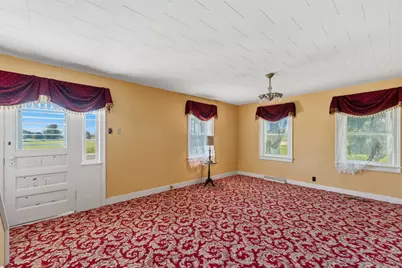 1854  Washington Ave, Cedarburg, WI 53012 - Photo 9
