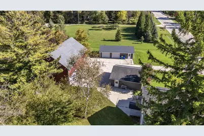 1854  Washington Ave, Cedarburg, WI 53012 - Photo 25