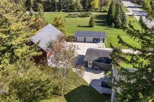1854 Washington Ave, Cedarburg, WI 53012 - Photo 25