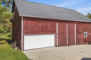 1854 Washington Ave, Cedarburg, WI 53012 - Photo 5