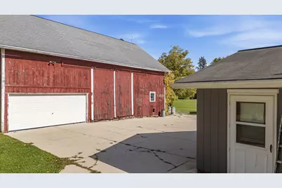 1854  Washington Ave, Cedarburg, WI 53012 - Photo 27