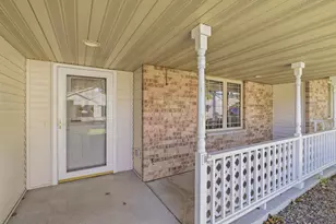 4131 Elmwood Ct, Sheboygan, WI 53081 - Photo 25