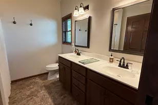 934 Amy Dr, Holmen, WI 54636 - Photo 17