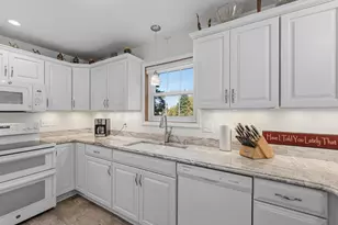 715 Canterberry Ct, West Bend, WI 53090 - Photo 5