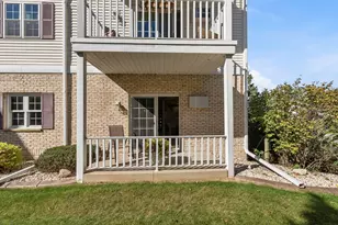 715 Canterberry Ct, West Bend, WI 53090 - Photo 33