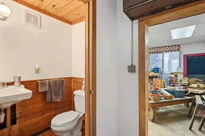 409  3rd St, La Crosse, WI 54601 - Photo 17