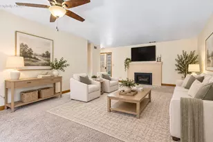 5504 Cambridge Ln, Racine, WI 53406 - Photo 5