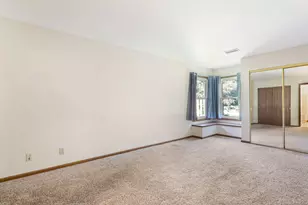 5504 Cambridge Ln, Racine, WI 53406 - Photo 17