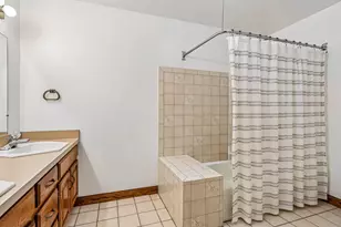 5504 Cambridge Ln, Racine, WI 53406 - Photo 19