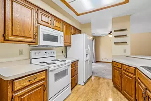 5504 Cambridge Ln, Racine, WI 53406 - Photo 13