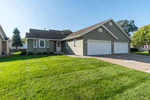 3049 Lakota Pl, La Crosse, WI 54601 - Photo 1