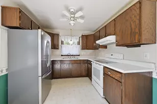 S77W25205 National Ave, Vernon, WI 53189 - Photo 13
