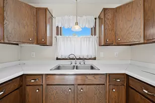 S77W25205 National Ave, Vernon, WI 53189 - Photo 15