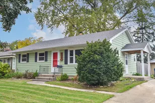8026 W Sunbury Ct, Milwaukee, WI 53219 - Photo 3