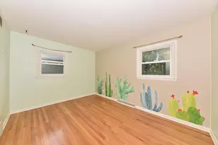 8026 W Sunbury Ct, Milwaukee, WI 53219 - Photo 21