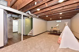 8026 W Sunbury Ct, Milwaukee, WI 53219 - Photo 29