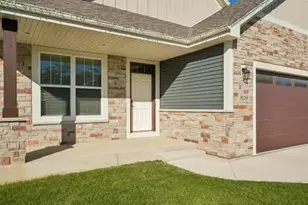 9120 Prairie Crossing Dr, Racine, WI 53126 - Photo 3