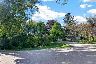 4106 Lakeview Dr, Racine, WI 53403 - Photo 37