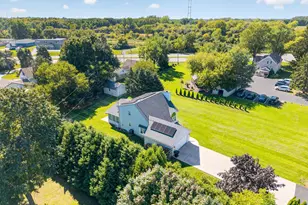 2733 4 1/2 Mile Rd, Racine, WI 53402 - Photo 35