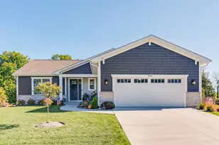 514 Arbor Ridge Dr, Delavan, WI 53115 - Photo 1