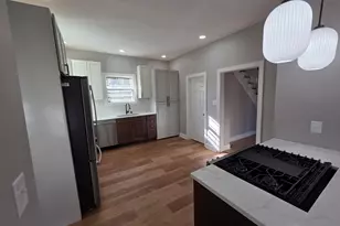 107 W Brown St, Milwaukee, WI 53212 - Photo 5